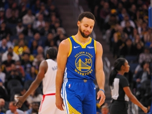 Đội nào? Warriors bị Clippers đánh bại trong cuộc lội ngược dòng 22 điểm và thua vào rạng sáng, sau đó bị Nuggets đánh bại trong cuộc lội ngược dòng 18 điểm.