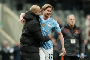 Guardiola: Tôi hơi giận De Bruyne vì không sút phạt thành công