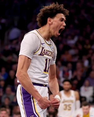 Phóng viên của đội: Đội hình 15 người của Lakers đã được ký hợp đồng với DVD. Nếu muốn tăng cường sức mạnh, họ phải thuê Hayes Wood, Reddish là một trong số đó.