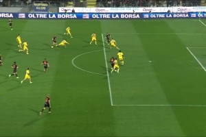 Serie A - Roma 3-0 Frosinone, chỉ 2 trận không thắng trên mọi đấu trường, cách top 4 4 điểm, làn sóng thế giới của Wyson