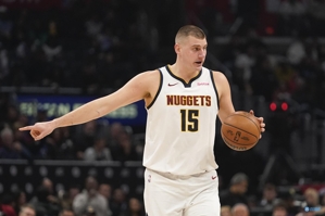 Jokic: Warriors đã thể hiện rất tốt gần đây. Chúng tôi đã giành chiến thắng trên sân nhà của họ và đó là một chiến thắng tuyệt vời.