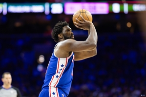 Embiid: Tôi không quan tâm đến giải thưởng, giành được giải thưởng là điều tốt nhưng cũng không thành vấn đề nếu nó không dẫn đến chiến thắng