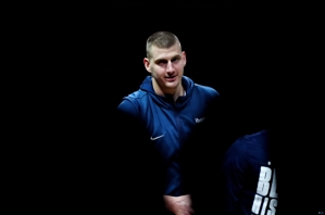 Su Qun: Jokic dường như đang dần bỏ xa SGA. Anh ấy ngày càng có nhiều khả năng giành lại MVP.