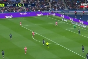 Ligue 1 - Paris hòa 3 trận liên tiếp và vẫn dẫn trước 10 điểm. Mbappé xuất hiện ở phút 73 và vào sân thay người 3 trận trong 5 vòng đấu vừa qua.